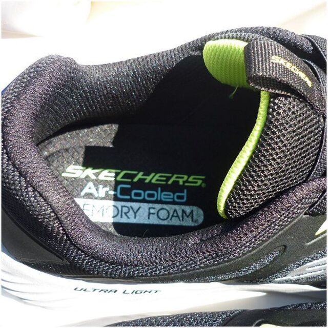 SKECHERS(スケッチャーズ)の大きいサイズ28.5cmSKECHERS スケッチャーズ 黒メンズスニーカー メンズの靴/シューズ(スニーカー)の商品写真