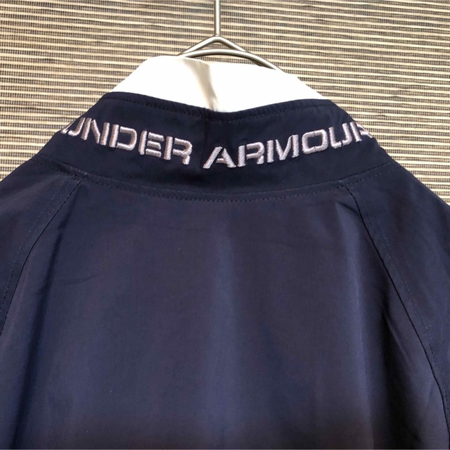 【アンダーアーマー】ナイロンジャケット　刺繍ロゴ　ワンポイント　アウターA4