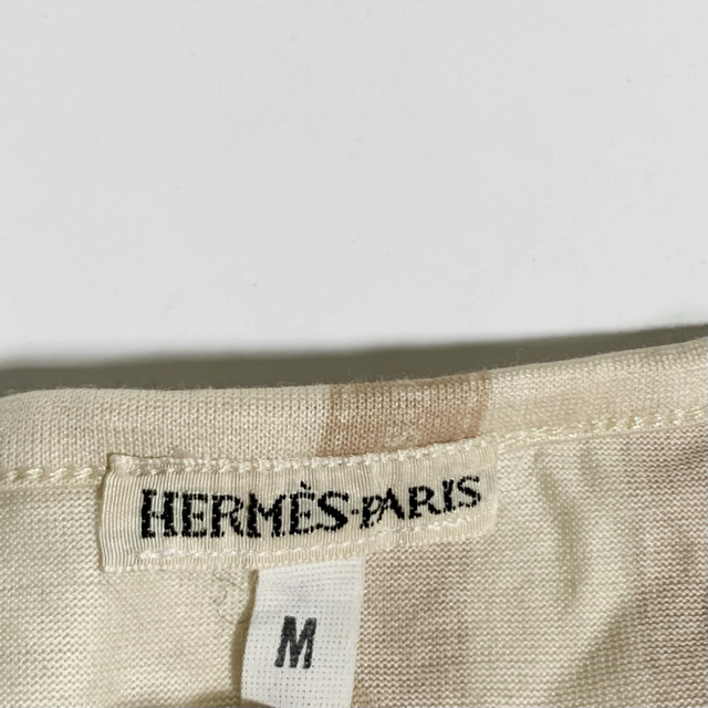 Hermes(エルメス)のHERMES リボンボルデュック柄Tシャツ レディースのトップス(Tシャツ(長袖/七分))の商品写真