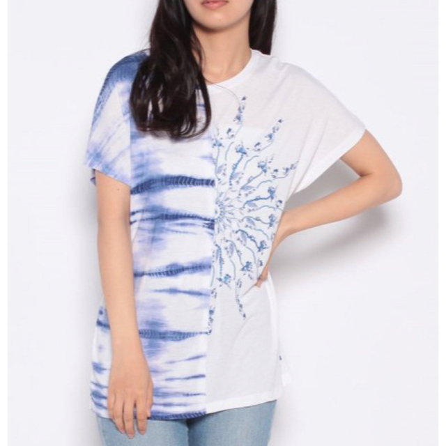 DESIGUAL(デシグアル)の新品✨タグ付き♪定価12,900円　デシグアル　Tシャツ　大特価‼️ レディースのトップス(Tシャツ(半袖/袖なし))の商品写真