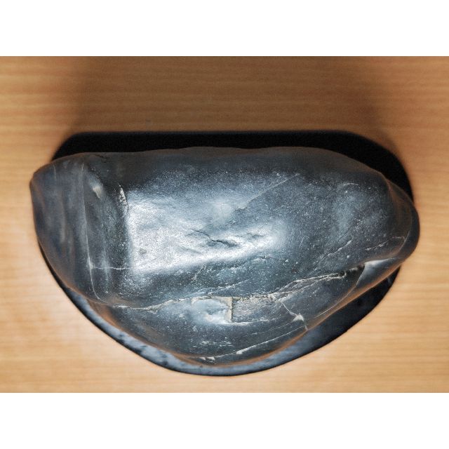 神居古潭石 7.4kg 黒石 碧玉 錦石 鑑賞石 自然石 原石 水石 原石 盆石