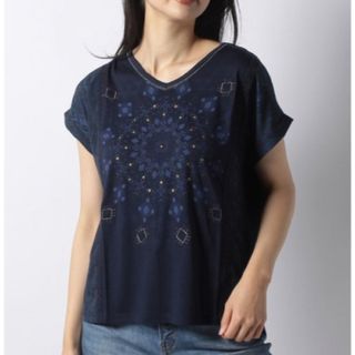 デシグアル(DESIGUAL)の新品✨タグ付き♪未使用　定価10,900円　デシグアル　Tシャツ　大特価‼️(Tシャツ(半袖/袖なし))