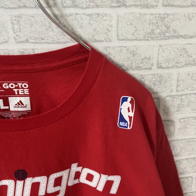 adidas(アディダス)の激レア☆ アディダス NBA USA ヴィンテージ Tシャツ ビッグサイズ 古着 メンズのトップス(Tシャツ/カットソー(半袖/袖なし))の商品写真