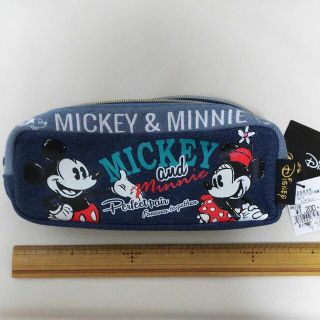 ディズニー(Disney)の【新品】ポーチ&ペンケース ミッキー&ミニー(ポーチ)