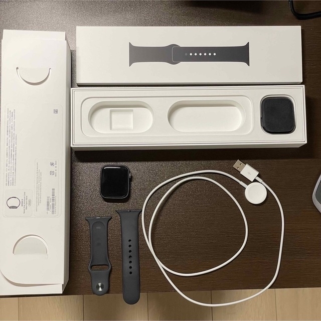 Apple Watch(アップルウォッチ)のApple Watch sereis5 アルミケース 44mm GPSモデル メンズの時計(腕時計(デジタル))の商品写真
