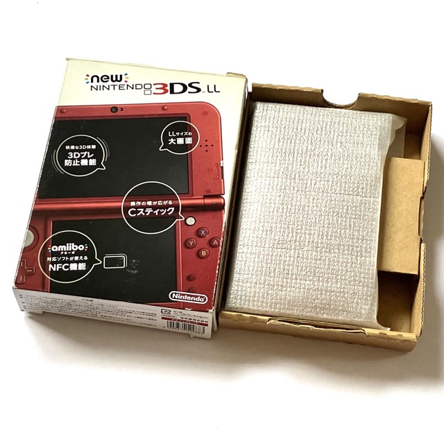 ニンテンドー3DS(ニンテンドー3DS)の【ソフト6点付】NEWニンテンドー3DS LL メタリックレッド 本体 エンタメ/ホビーのゲームソフト/ゲーム機本体(携帯用ゲーム機本体)の商品写真