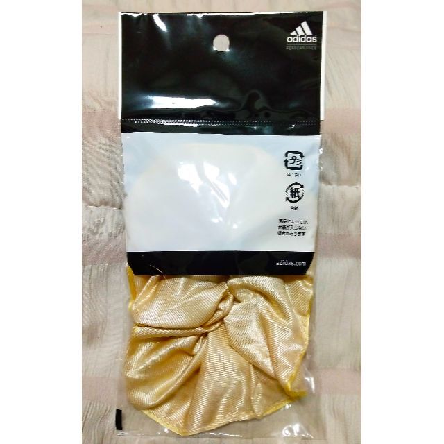 adidas(アディダス)の【新品】adidas シュシュ★アディダス アクセサリー レディースのヘアアクセサリー(ヘアゴム/シュシュ)の商品写真