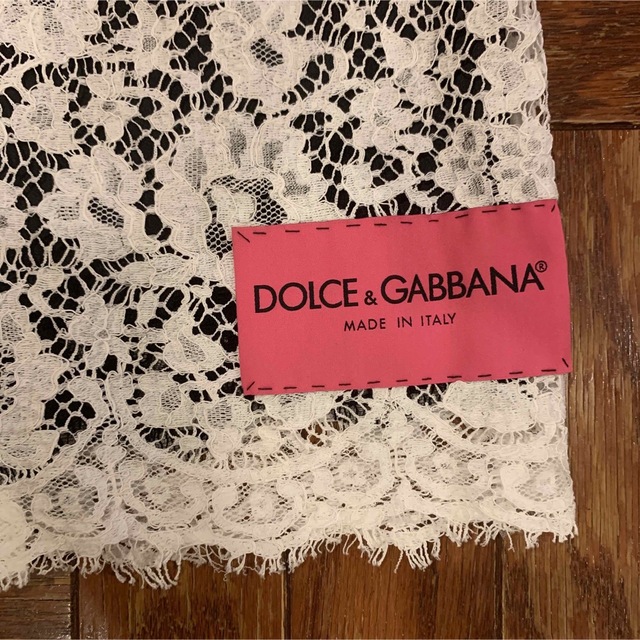 DOLCE&GABBANA(ドルチェアンドガッバーナ)のDOLCE&GABBANA＊膝丈レーススカート レディースのスカート(ひざ丈スカート)の商品写真