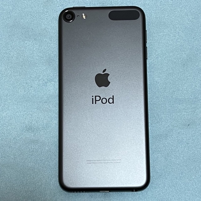 Apple(アップル)のiPod touch 第7世代  スペースグレイ 32GB スマホ/家電/カメラのオーディオ機器(ポータブルプレーヤー)の商品写真