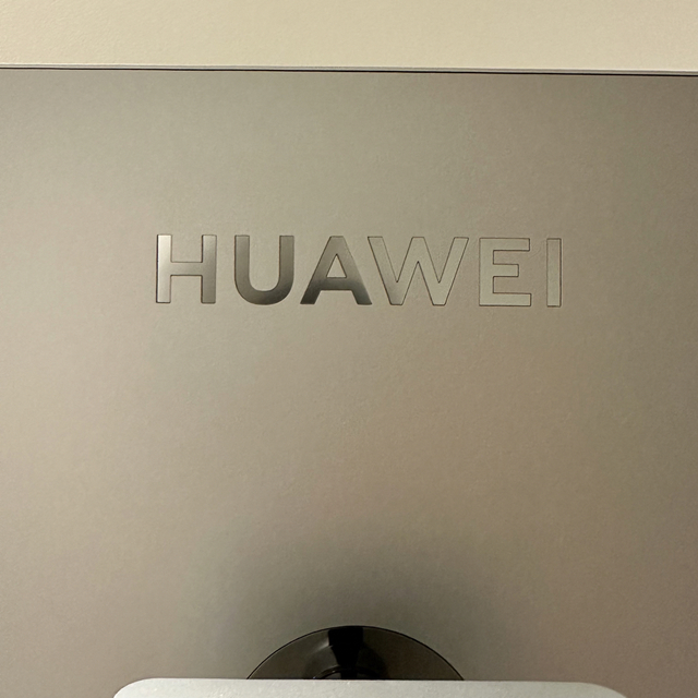 HUAWEI(ファーウェイ)のMateView / 4K+WHD スマホ/家電/カメラのPC/タブレット(ディスプレイ)の商品写真