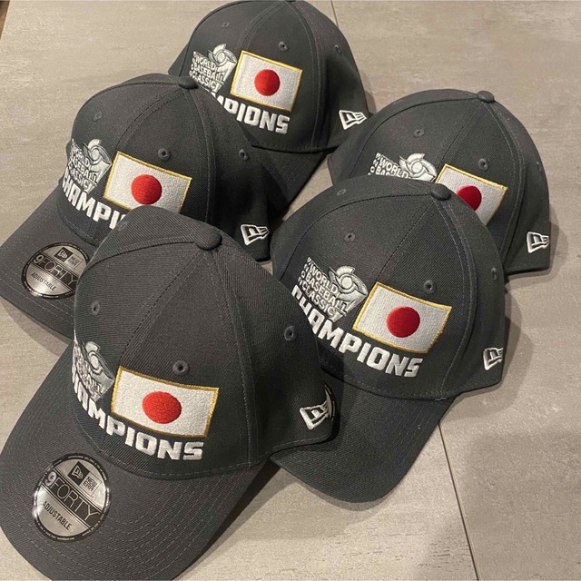 NEW ERA(ニューエラー)の【希少グレー5個セット送料込】WBC2023 Japan優勝記念キャップ メンズの帽子(キャップ)の商品写真