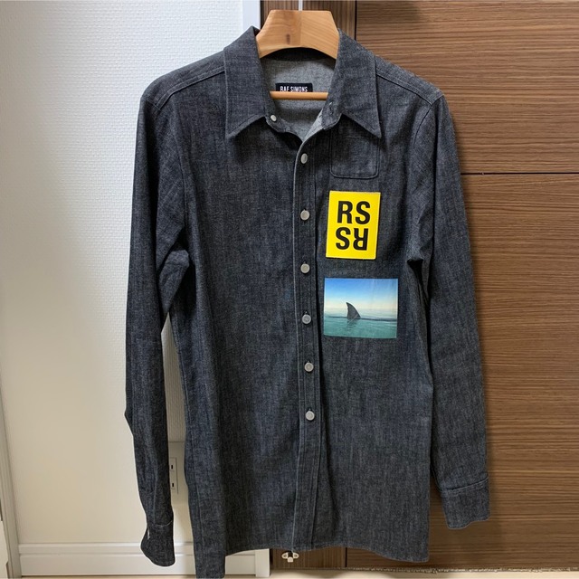 お値下げよろしくお願いしますRAF SIMONS 19aw RSレザーパッチロゴ　デニム　シャツ