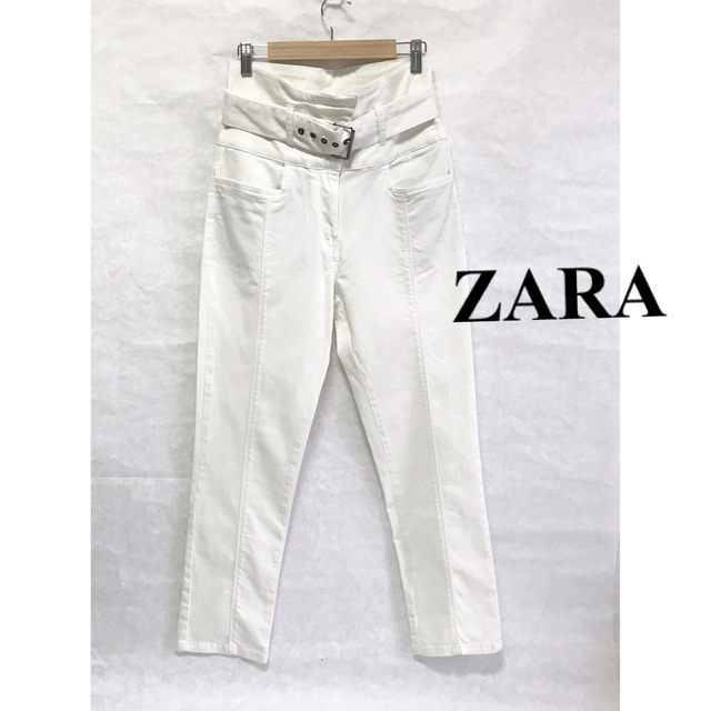 ZARA(ザラ)の美品★ZARA ハイウエストベルト付デニムパンツ34/オフホワイト レディースのパンツ(デニム/ジーンズ)の商品写真