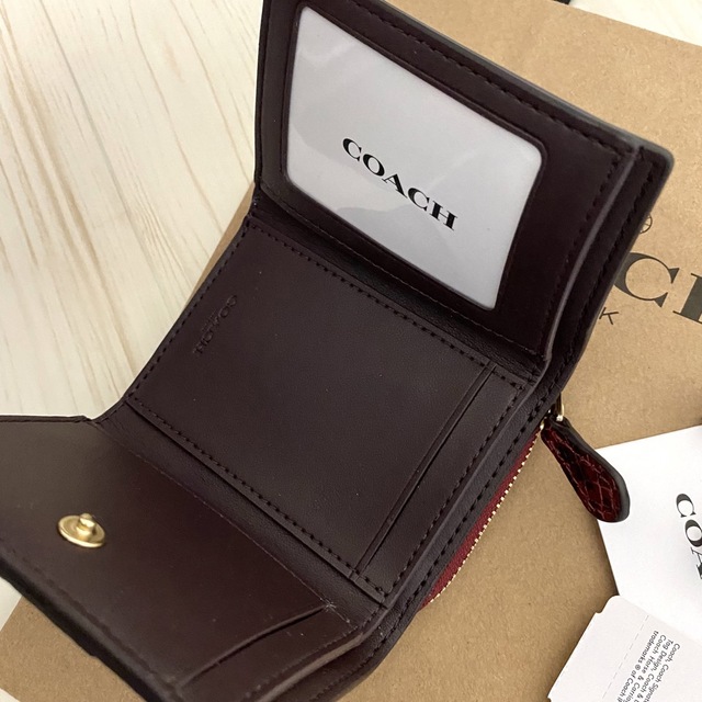 推奨 日本未発売 COACH コーチ レザー パイソン 二つ折り財布