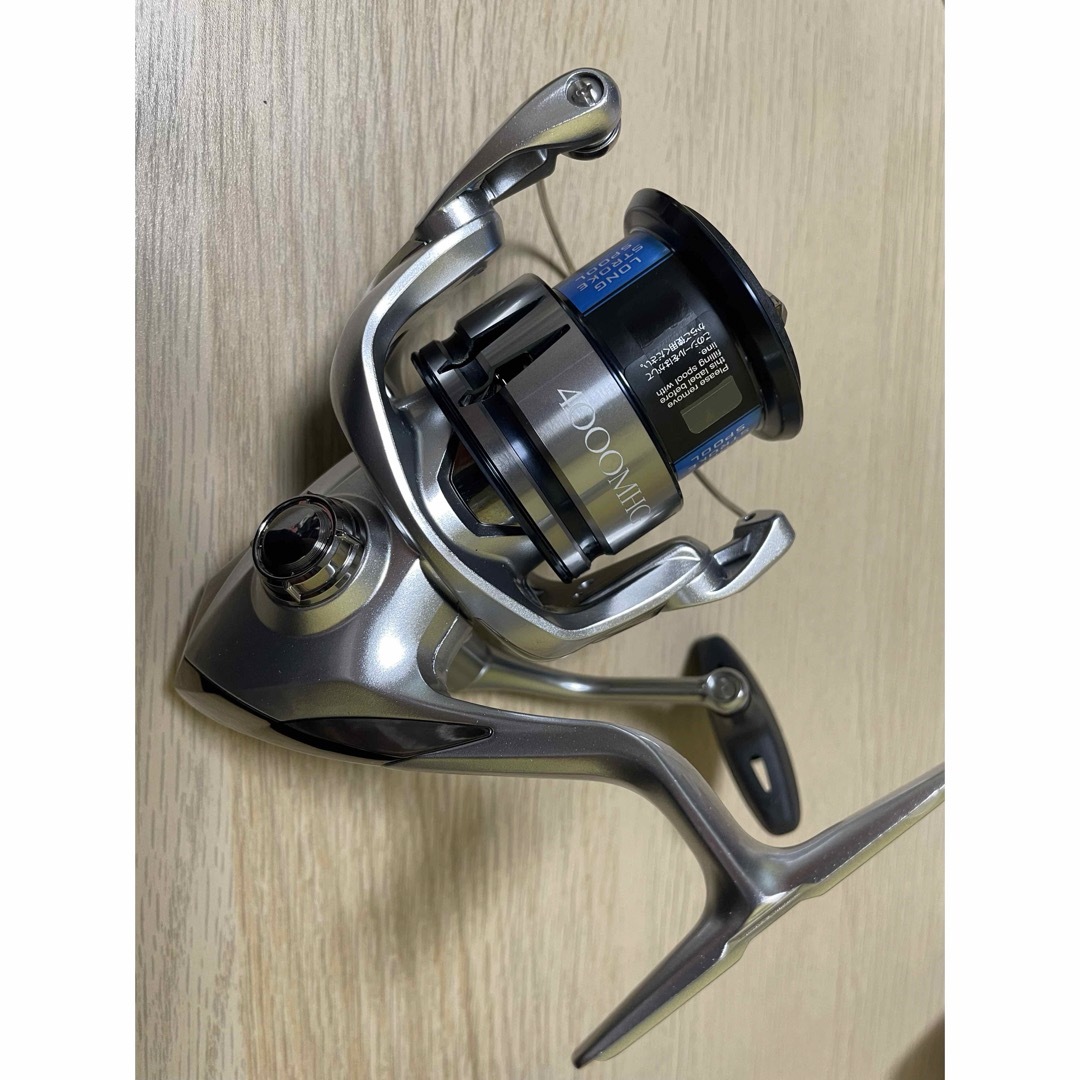 SHIMANO(シマノ)の新品未使用　シマノ19ストラディック　4000MHG スポーツ/アウトドアのフィッシング(リール)の商品写真