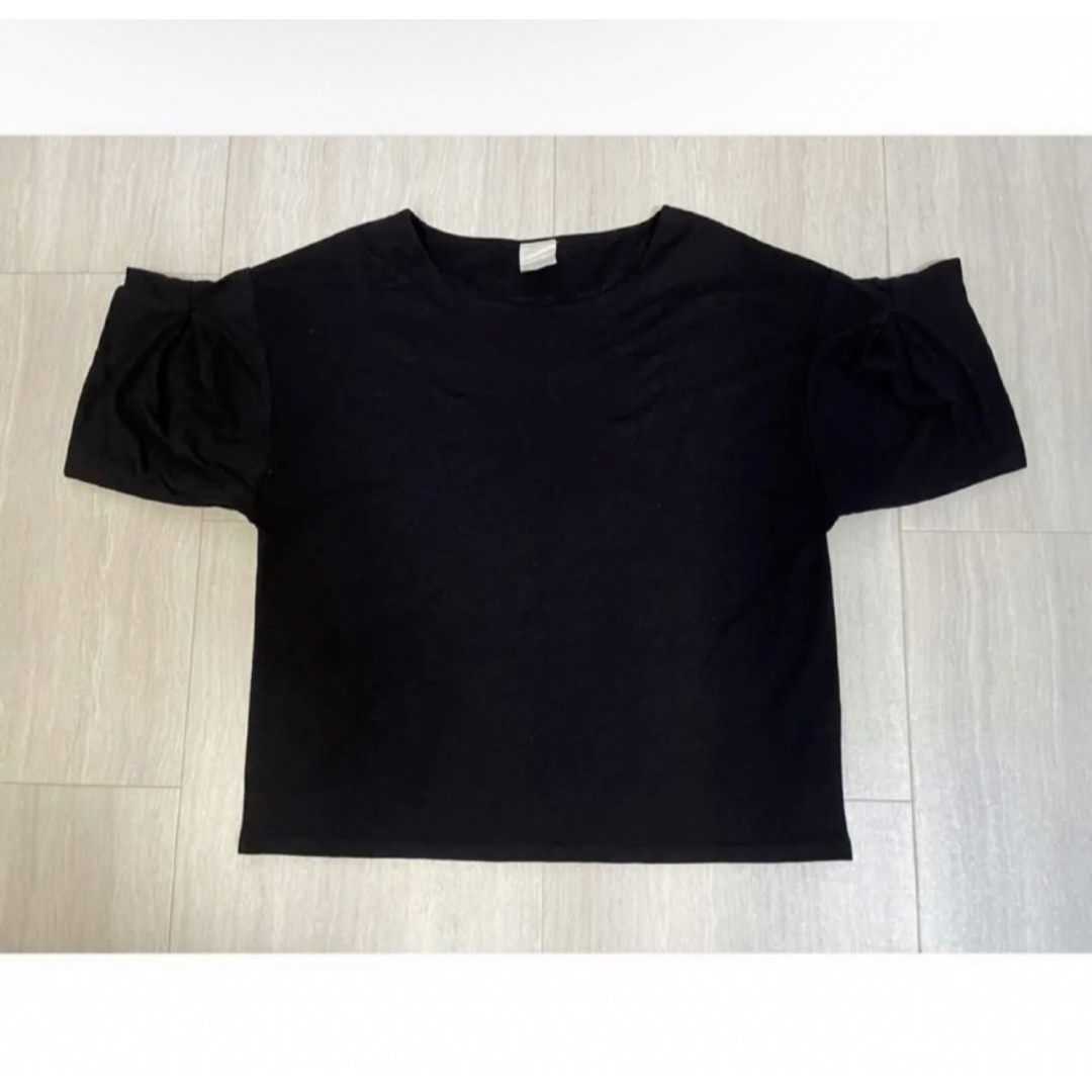 ZARA(ザラ)のshe*mo shelly レディースのトップス(Tシャツ(半袖/袖なし))の商品写真