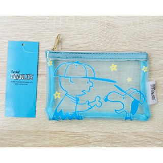 ピーナッツ(PEANUTS)の最終値下！　新品　スヌーピー  メッシュポーチ(キャラクターグッズ)