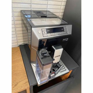 デロンギ(DeLonghi)のデロンギ　全自動　コーヒーメーカー　エレッタ カプチーノ ECAM45760B(エスプレッソマシン)