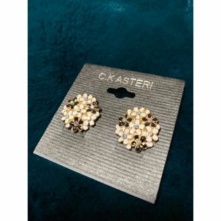 大ぶり　お花ピアス　新品未使用(ピアス)