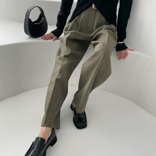 NUEbyas wool wide tuck PT(カジュアルパンツ)