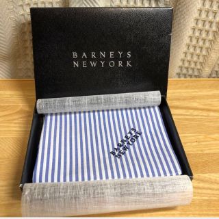 バーニーズニューヨーク(BARNEYS NEW YORK)の未使用　BARNEYS NEW YORK ハンカチ　バーニーズ　ニューヨーク(ハンカチ/ポケットチーフ)