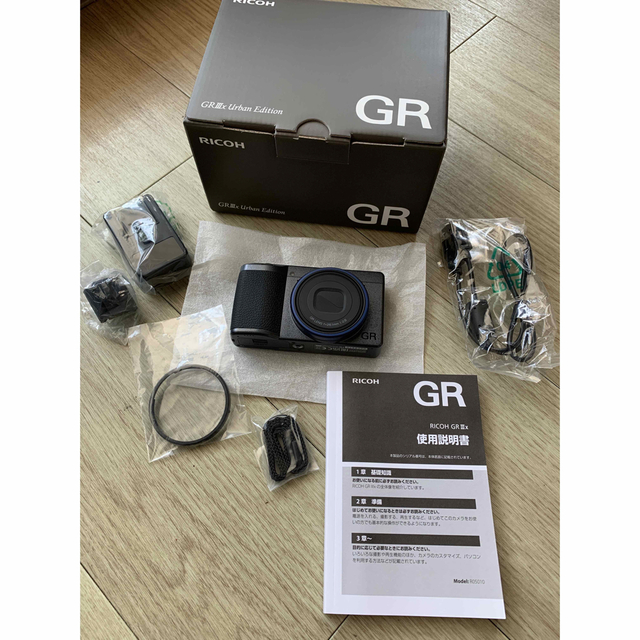 カメラRICOH GR IIIx Urban Edition メタリックグレー