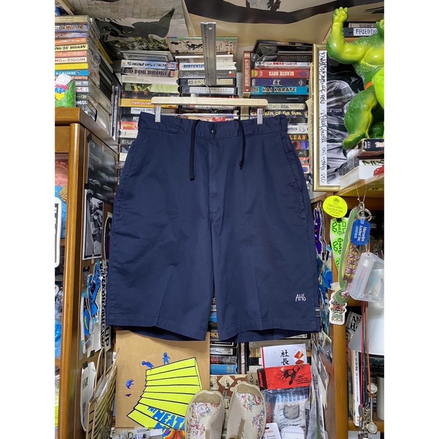 BROCHURE BIG CHINO SHORTS A.H サイズS - ショートパンツ