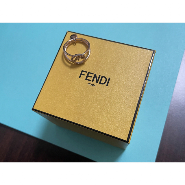 フェンディ指輪　フェンディリング　F is Fendi エフイズフェンディ 2