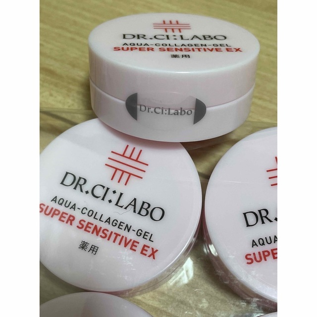 Dr.Ci Labo(ドクターシーラボ)の薬用アクアコラーゲンゲルスーパーセンシティブEX 10g コスメ/美容のスキンケア/基礎化粧品(フェイスクリーム)の商品写真
