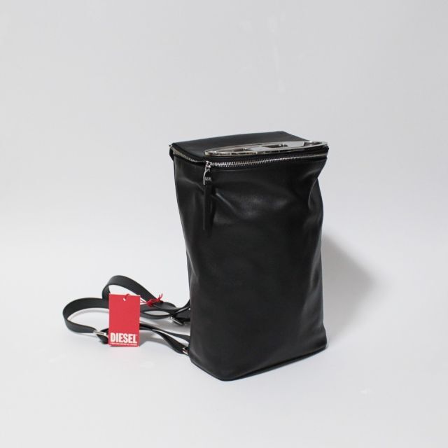 DIESEL - 新品 ディーゼル 大人気1DRシリーズ メタル「D」ロゴ DIESEL - 新品 ディーゼル 大人気1DRシリーズ メタル「D」ロゴ