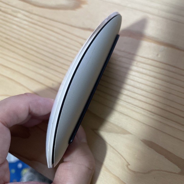 Apple(アップル)のapple純正magic mouse マジックマウス A1296 3Vdc スマホ/家電/カメラのPC/タブレット(PC周辺機器)の商品写真