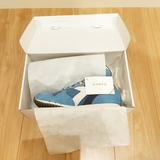 diadora HERITAGE(ディアドラヘリテージ)の新品未使用 diadora HERITAGE TRIDENT (26.0) メンズの靴/シューズ(スニーカー)の商品写真