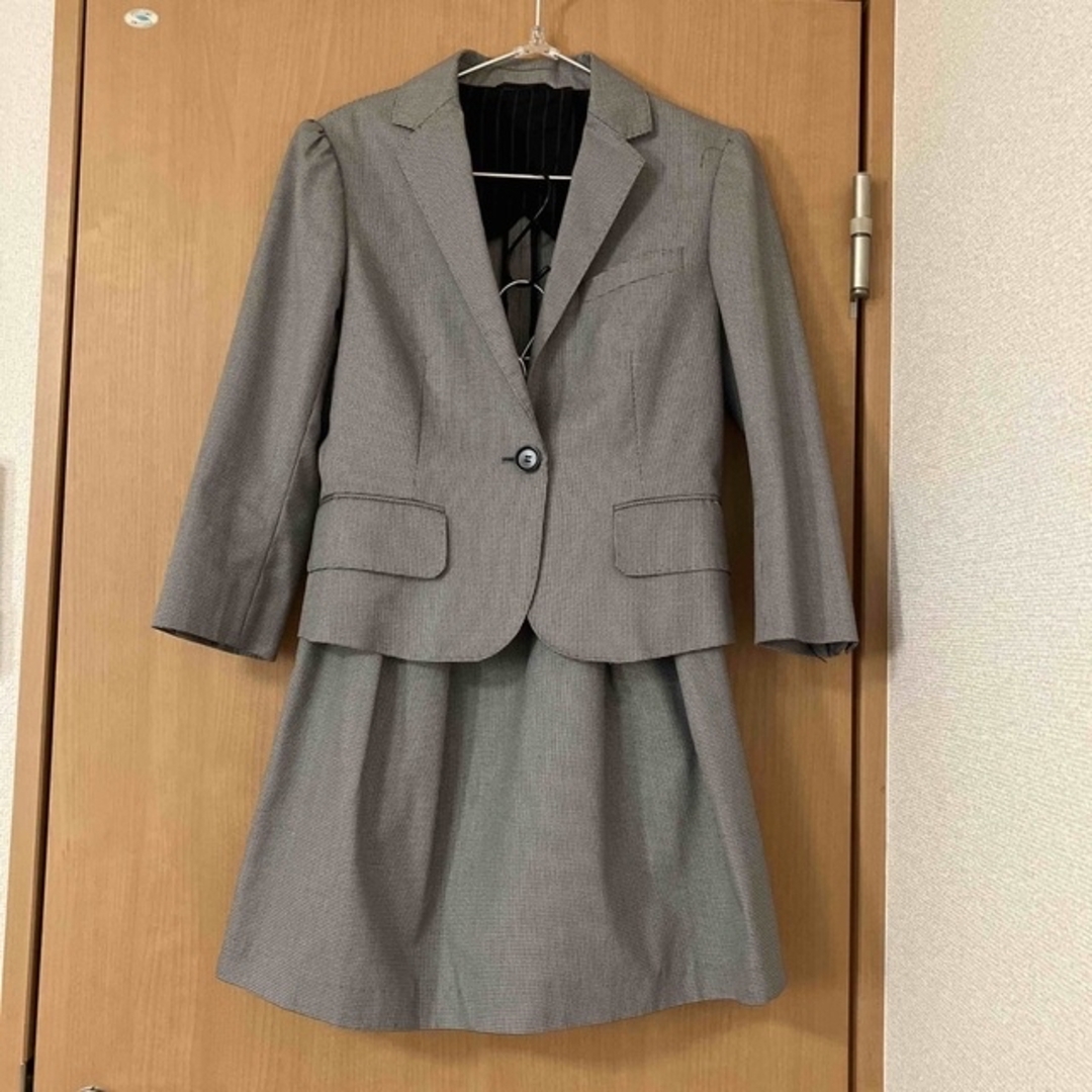 THE SUIT COMPANY(スーツカンパニー)の🉐《美品》スーツ　レディース　9号 レディースのフォーマル/ドレス(スーツ)の商品写真