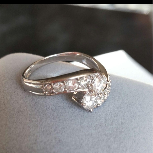 プラチナ900 1ctダイヤモンドリング レディースのアクセサリー(リング(指輪))の商品写真