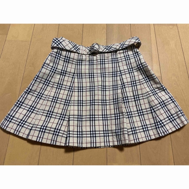 BURBERRY(バーバリー)のBURBERRY スカート　キッズ キッズ/ベビー/マタニティのキッズ服女の子用(90cm~)(スカート)の商品写真