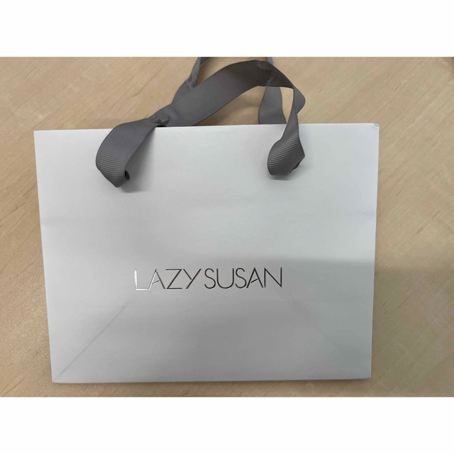 LAZY SUSAN(レイジースーザン)の新品未使用⭐︎ lazy Susan アンドブーケ　シークレットフローラ コスメ/美容の香水(香水(女性用))の商品写真