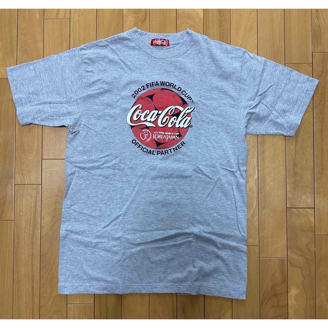 コカ・コーラ(コカコーラ)のCoca Cola 2002 FIFA WORLD CUP 日韓 Tシャツ 灰色 メンズのトップス(Tシャツ/カットソー(半袖/袖なし))の商品写真