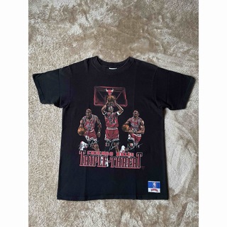90s シカゴブルズ USA製 tシャツ TRIPLE THREAT 古着の通販 by 森's ...