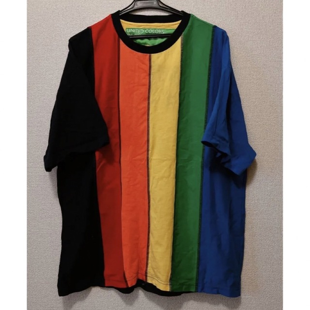 UNITED COLORS OF BENETTON.(ユナイテッドカラーズオブベネトン)のベネトン　オーバーサイズ　レインボー　Tシャツ　ブラック　黒 エンタメ/ホビーのエンタメ その他(その他)の商品写真