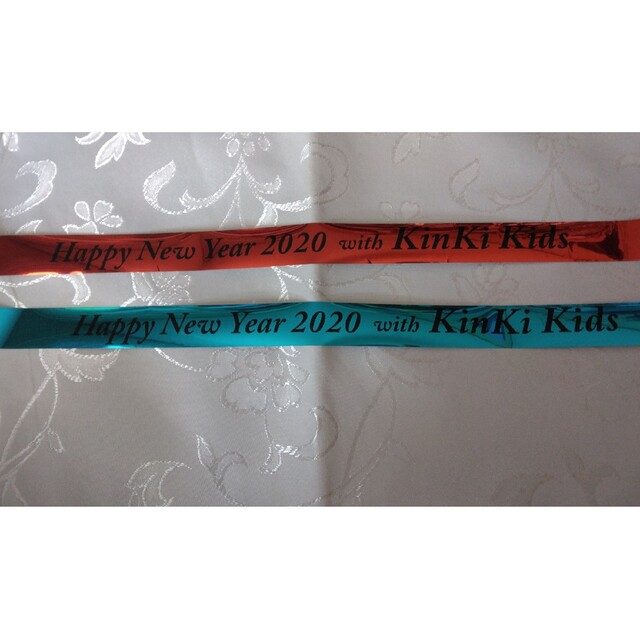 KinKi Kids(キンキキッズ)のKinKi Kids カウコン 銀テープ！ エンタメ/ホビーのタレントグッズ(アイドルグッズ)の商品写真