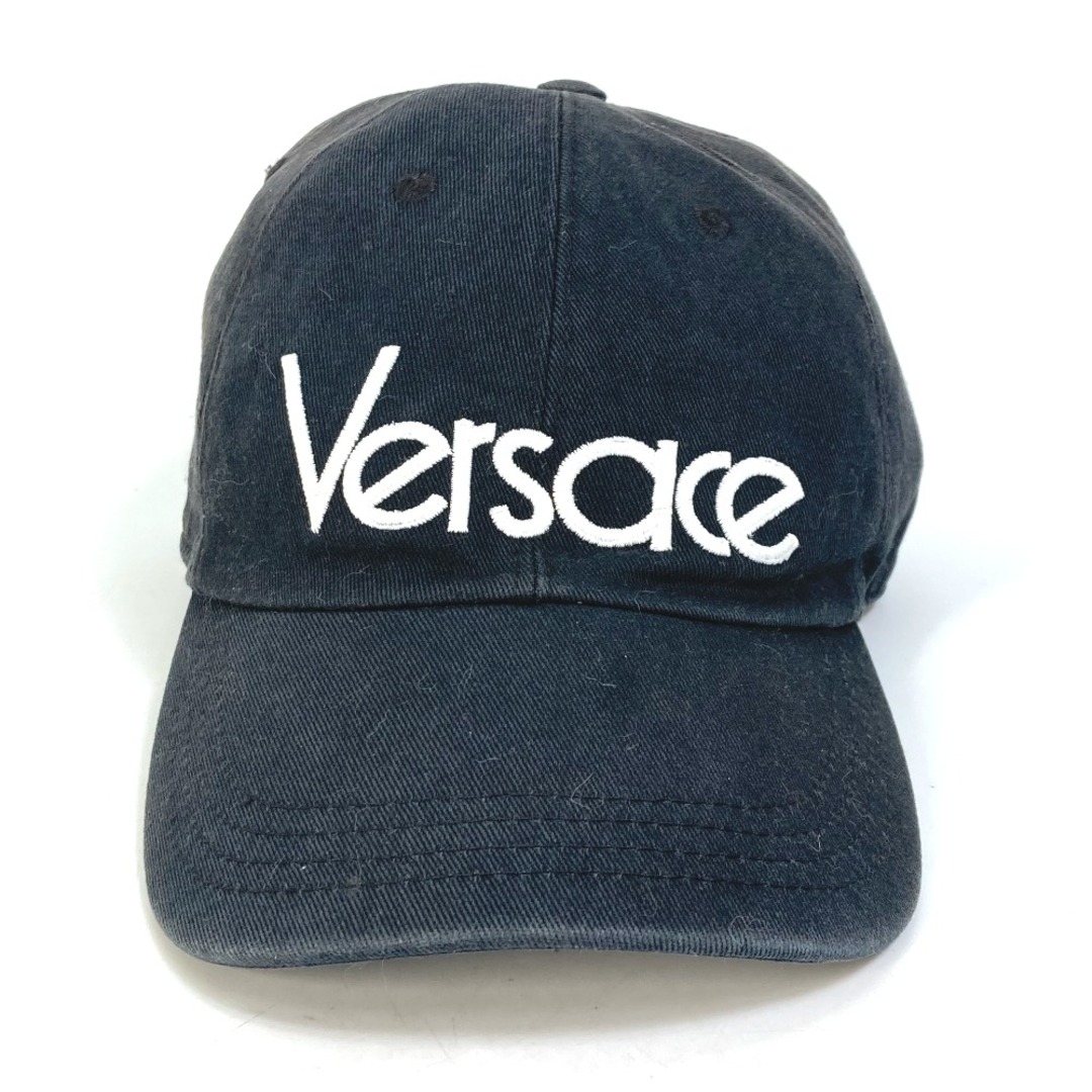 VERSACE(ヴェルサーチ)のヴェルサーチ VERSACE ロゴ 帽子 キャップ帽 キャップ コットン ブラック レディースの帽子(キャップ)の商品写真