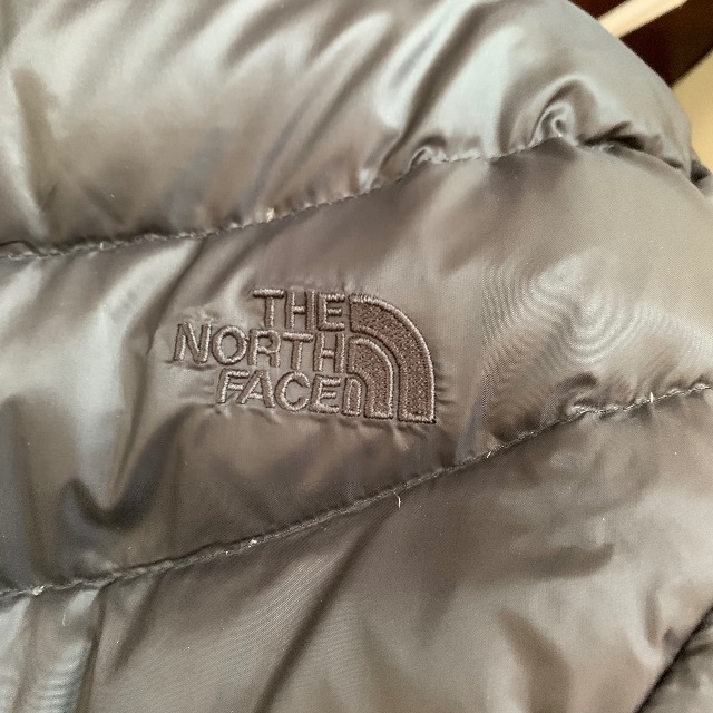 THE NORTH FACE(ザノースフェイス)のザ ノースフェイス 薄いダウン レディースSサイズ　黒 レディースのジャケット/アウター(ダウンジャケット)の商品写真