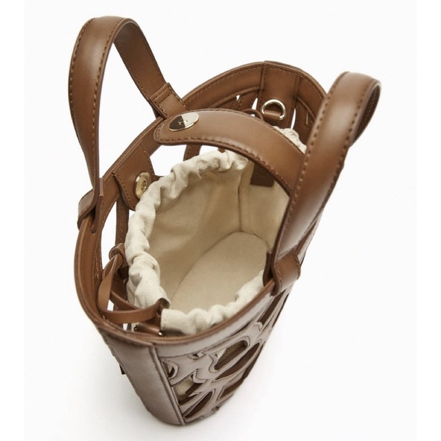 ZARA - 【新品】ZARA カットワーク ミニトートバッグの通販 by ZARA - 【新品】ZARA カットワーク ミニトートバッグの通販 by