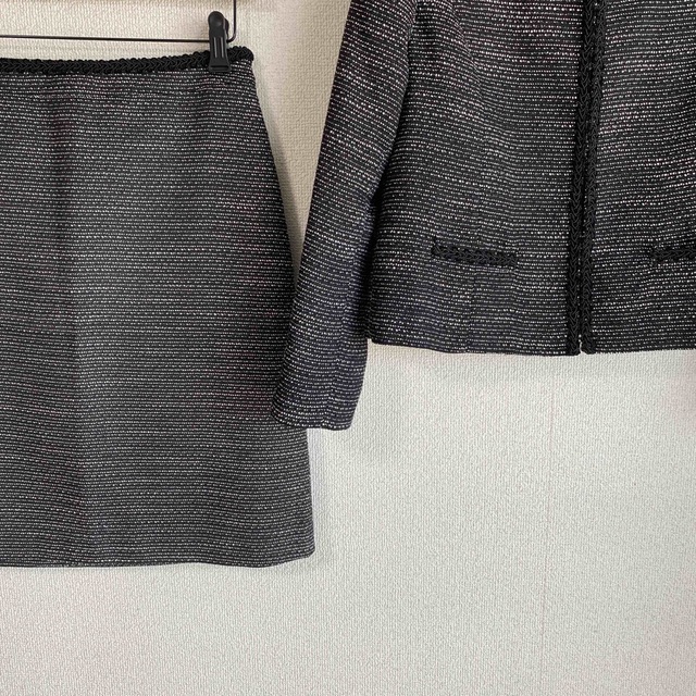 SHOO・LA・RUE(シューラルー)のシューラルー ノーカラー スカートスーツ 上S下M W70 入学入園 DMW レディースのフォーマル/ドレス(スーツ)の商品写真