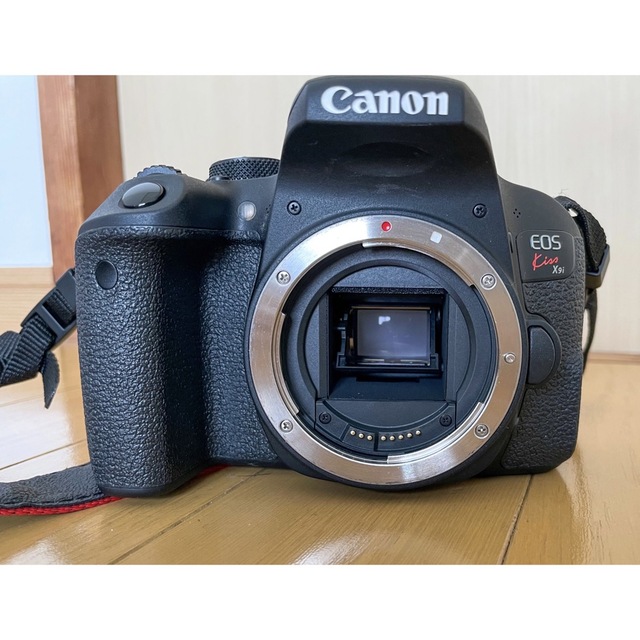 履き心地◎ Canon EOS kiss X9i 高倍率ズームキット&単焦点レンズ50mm