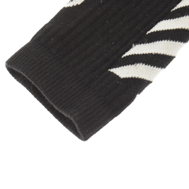 OFF-WHITE(オフホワイト)のOFF-WHITE オフホワイト DIAG SOCKS ダイアゴナルソックス 靴下 ブラック OMRA001E191200281001 メンズのアクセサリー(その他)の商品写真