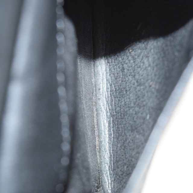 Alexander McQueen(アレキサンダーマックイーン)のAlexander McQueen アレキサンダーマックイーン スカルプリント 二つ折り レザーウォレット 財布 ブラック メンズのファッション小物(折り財布)の商品写真