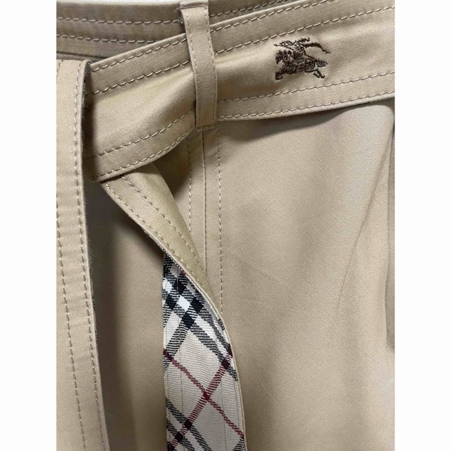 BURBERRY BLUE LABEL(バーバリーブルーレーベル)のバーバリーブルーレーベル　シンプルスカート⭐︎ レディースのスカート(ひざ丈スカート)の商品写真