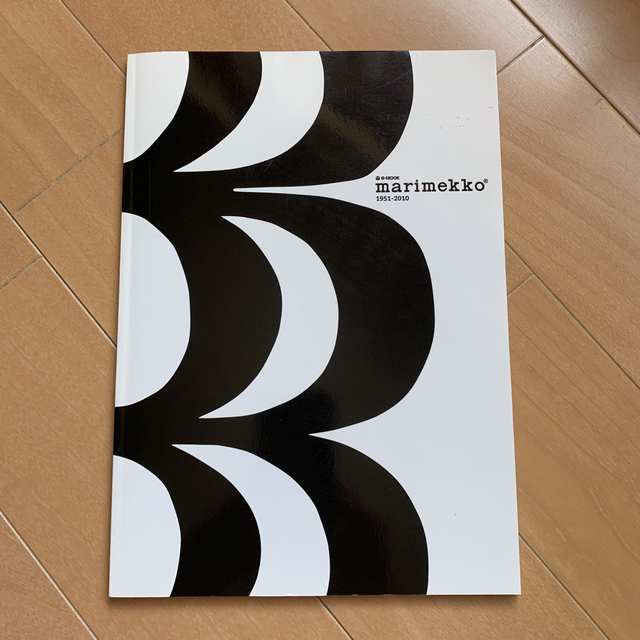 marimekko(マリメッコ)の【長期保管品】雑誌のみ！marimekko マリメッコ  ムック本 エンタメ/ホビーの雑誌(ファッション)の商品写真