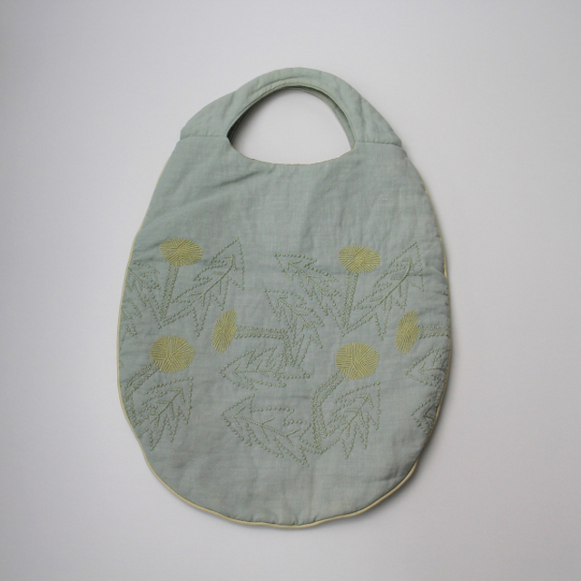 mina perhonen ミナペルホネン tanpopo 刺繍 エッグバッグ/サックスブルー egg bag【2400013319089】